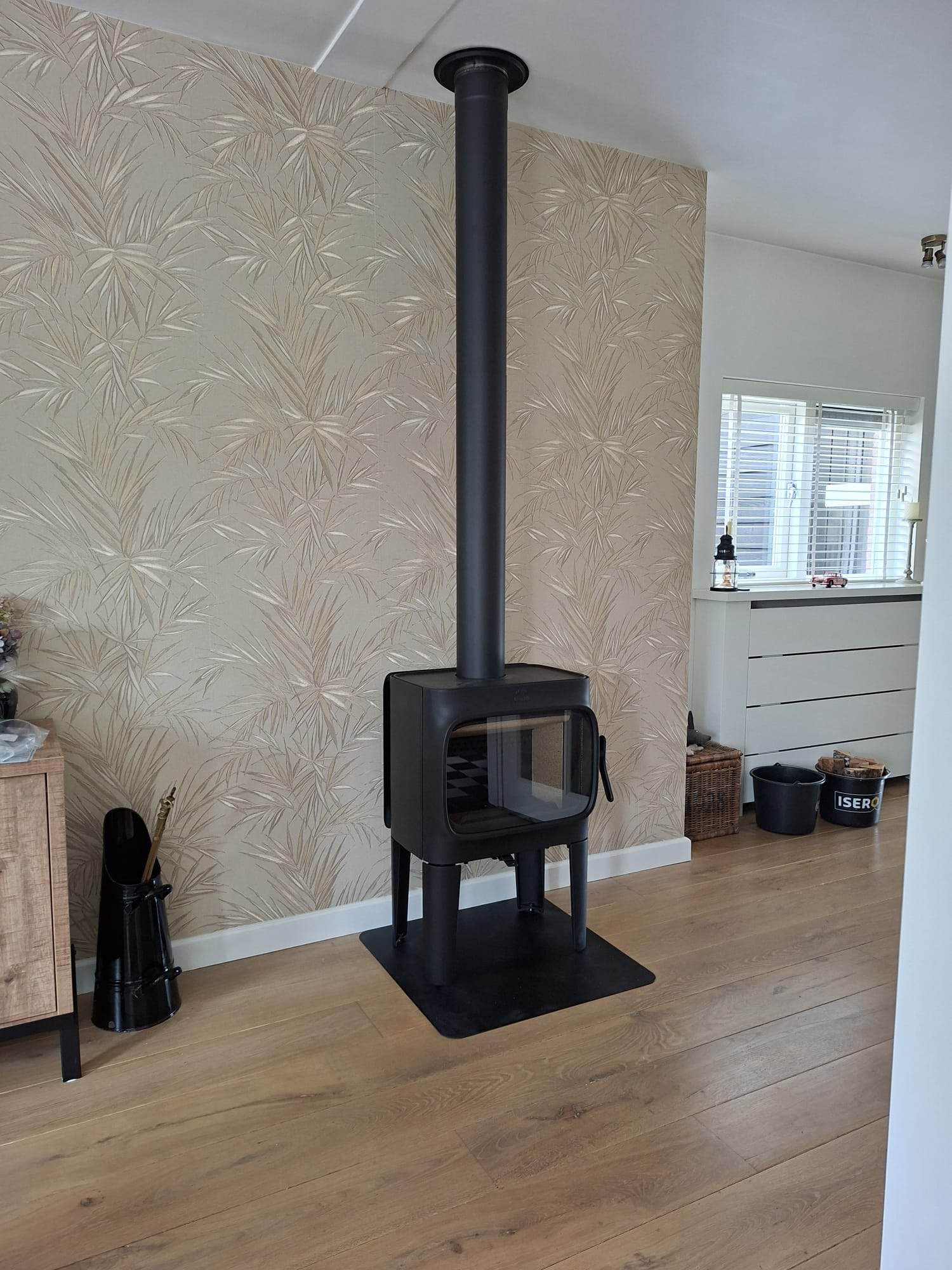 Fam. Van De Graaf Apeldoorn (jotul F 305 Ll)